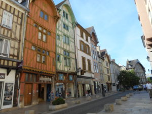 DSCN0785 Troyes, la ville aux mille couleurs