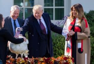 a3ecfbf8 8919 4d6f 9e4d a06b16a24358 EPA USA TRUMP THANKSGIVING.1 Thanksgiving & Black Friday