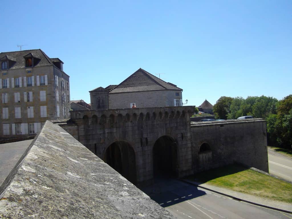 IMGP2771 Langres, jolie ville fortifiée