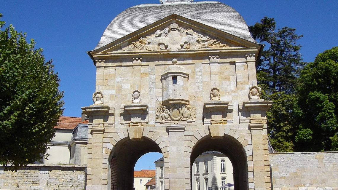Langres, jolie ville fortifiée