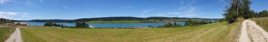 Lac de Saint-Point et Château de Joux