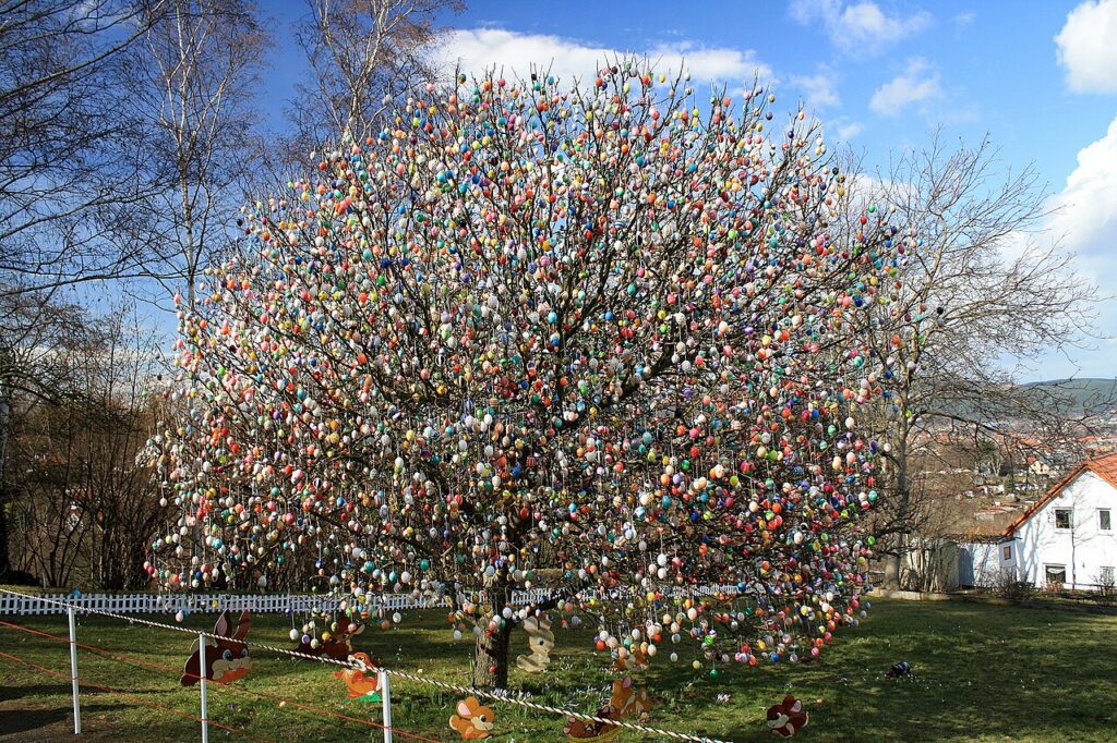 Eierbaum Saalfeld 2009 Pâques dans le monde